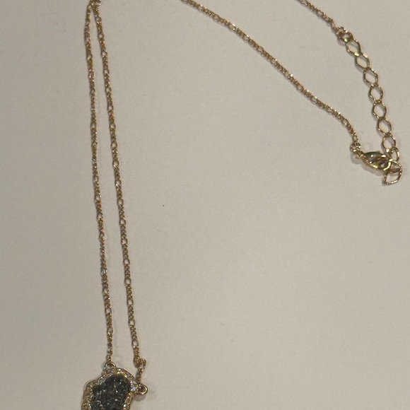 Elegant Gold and Silver Pendant Necklace - Picture 2 of 3